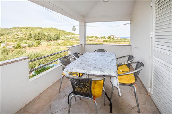 Apartment A1, for 6 persons