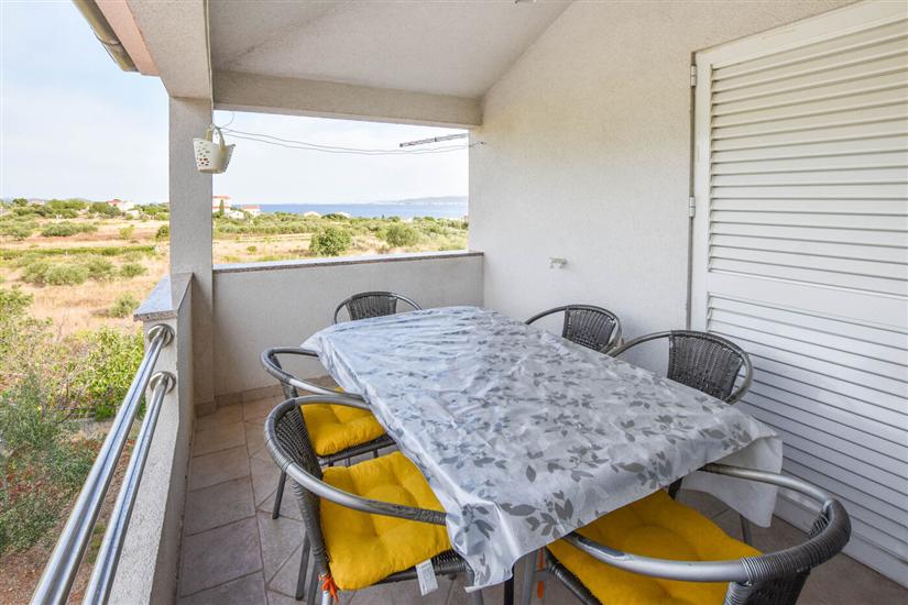 Apartment A1, for 6 persons