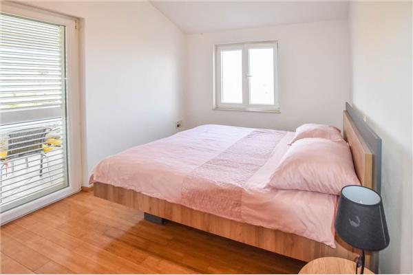 Apartment A1, for 6 persons