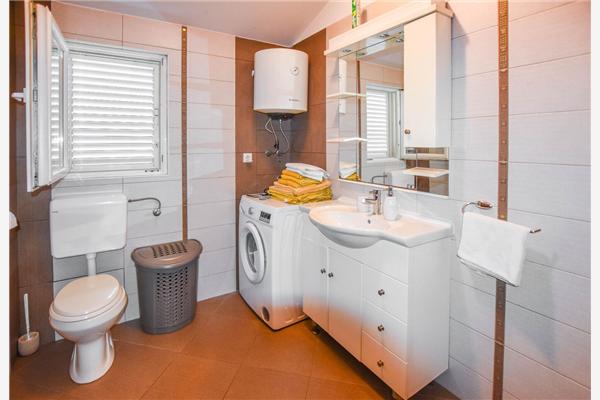 Apartment A1, for 6 persons