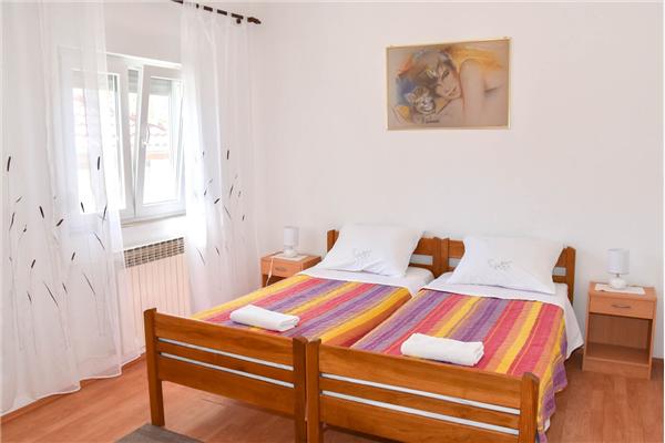 Apartment A1, for 6 persons