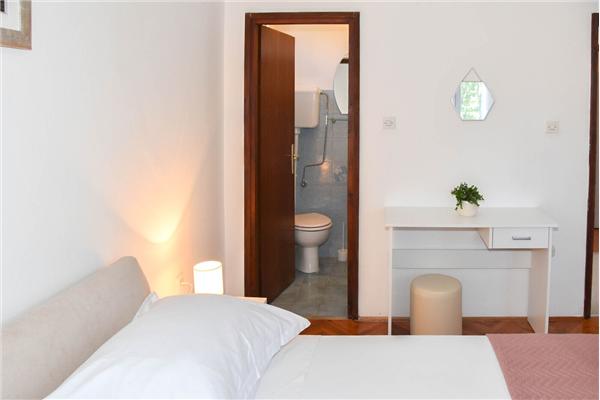 Apartment A1, for 6 persons