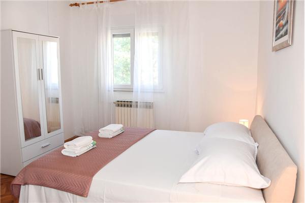 Apartment A1, for 6 persons