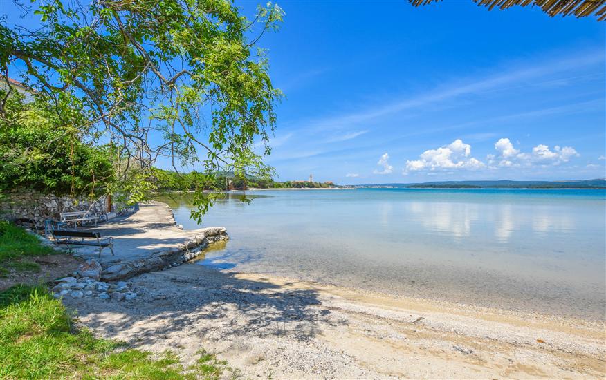 Apartment Ray of Sunshine