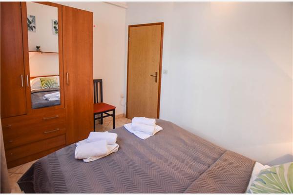 Apartment A2, for 5 persons