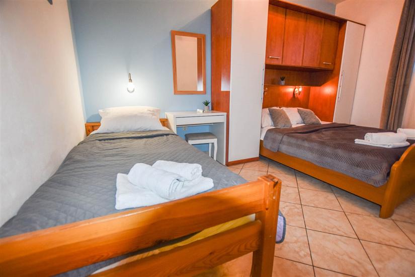 Apartment A2, for 5 persons