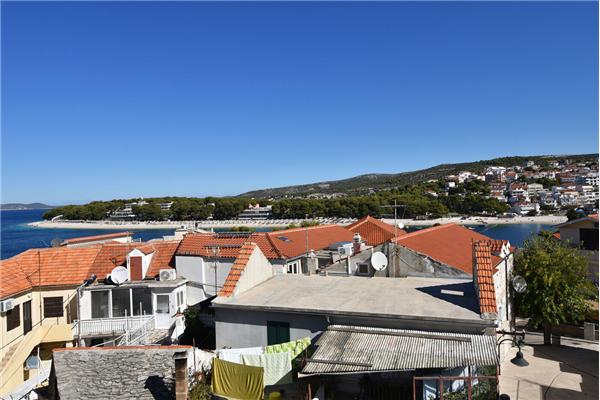 Apartment A2, for 6 persons