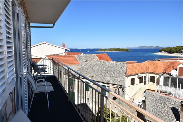 Apartment A2, for 6 persons