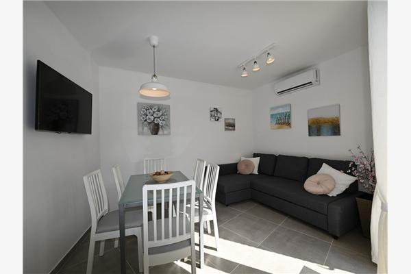 House K1, for 5 persons