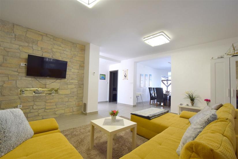 House A1, for 9 persons