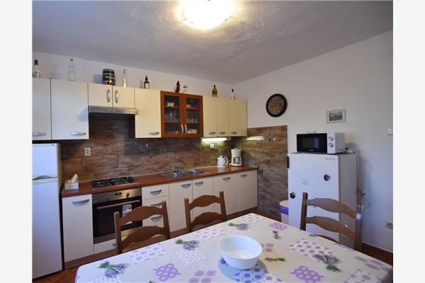 Apartment A1, for 8 persons