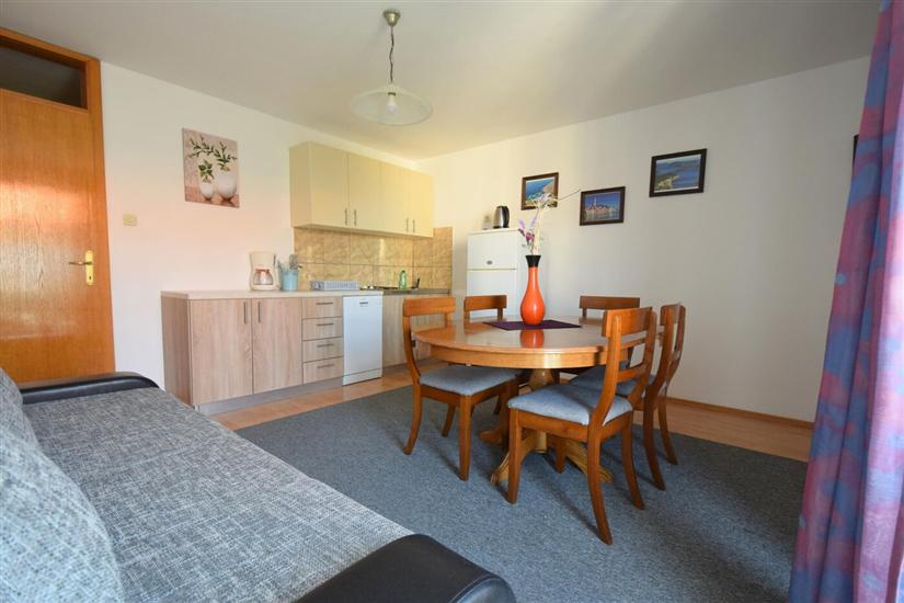 Apartment A3, for 5 persons