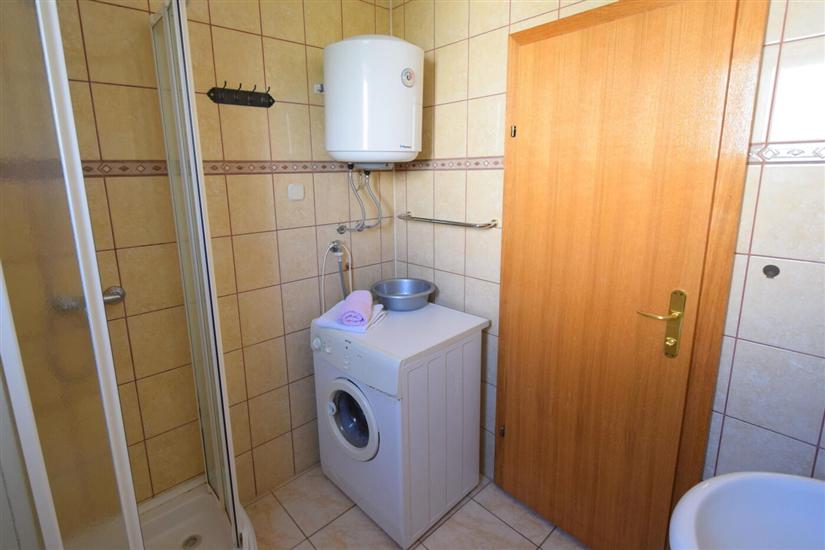 Apartment A3, for 5 persons