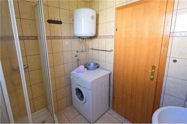 Apartment A3, for 5 persons