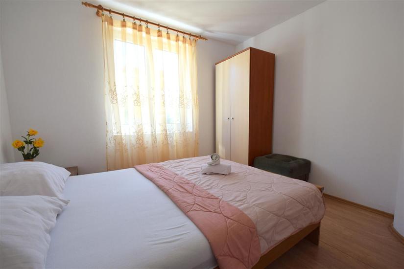 Apartment A2, for 5 persons