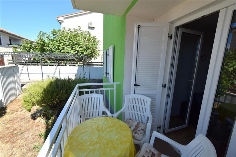 Apartment A2, for 5 persons