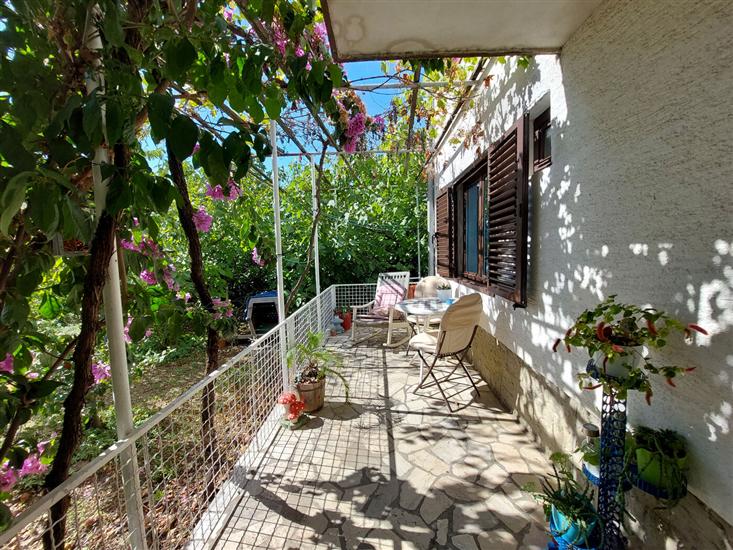 Room S1, for 2 persons