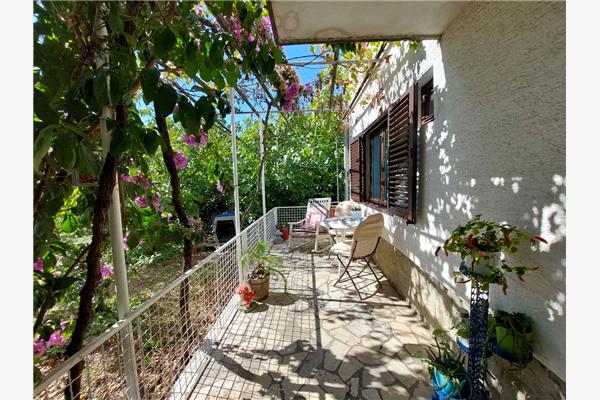 Room S1, for 2 persons