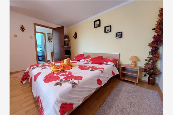 Room S2, for 2 persons