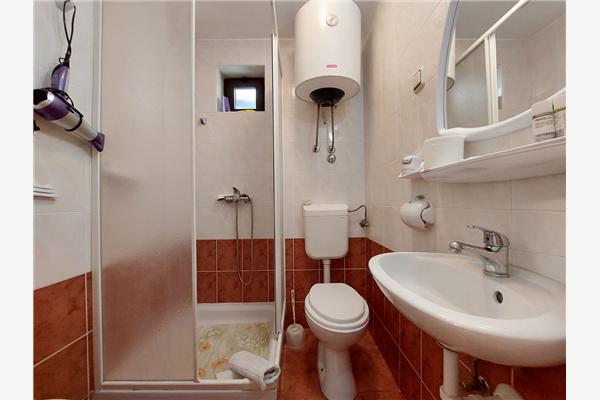 Room S2, for 2 persons