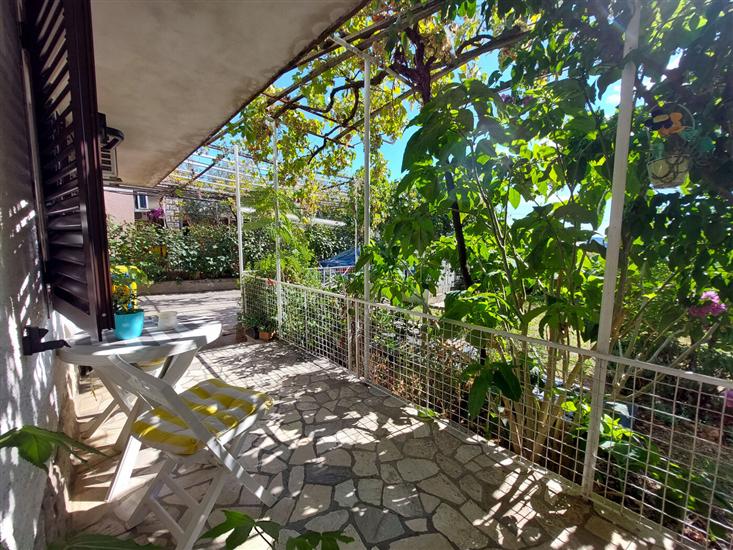 Room S2, for 2 persons