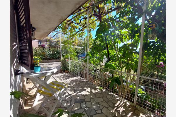 Room S2, for 2 persons