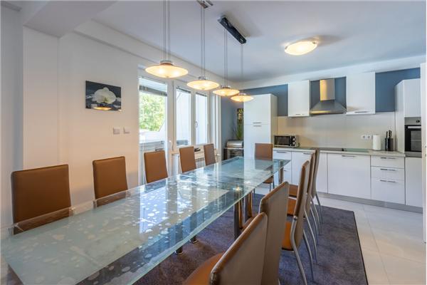 House A1, for 8 persons