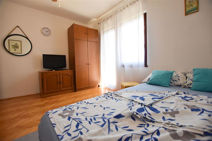 Room S1, for 4 persons