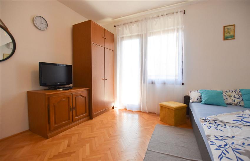 Room S1, for 4 persons