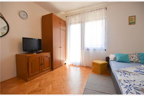 Room S1, for 4 persons