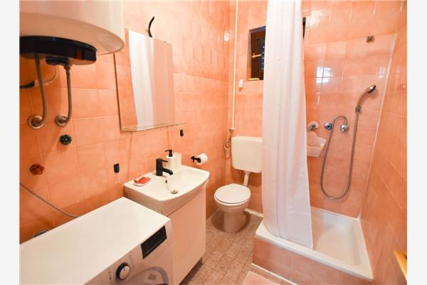 Room S1, for 4 persons