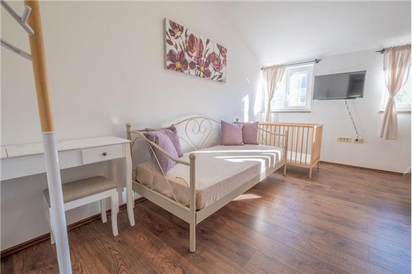 House K1, for 8 persons