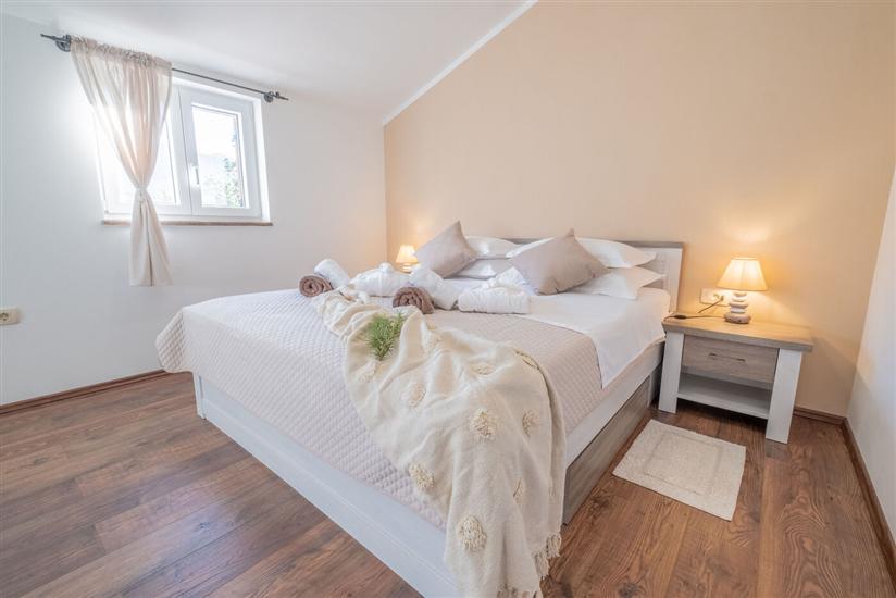 House K1, for 8 persons