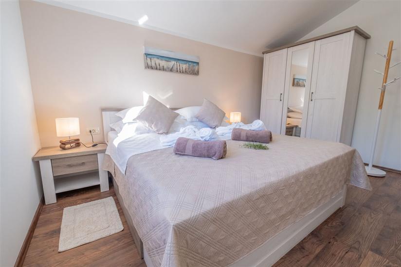 House K1, for 8 persons