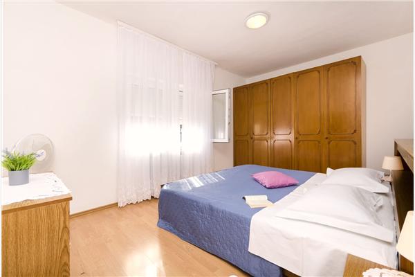 Apartment A1, for 6 persons