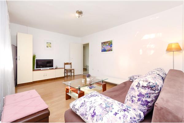 Apartment A1, for 6 persons