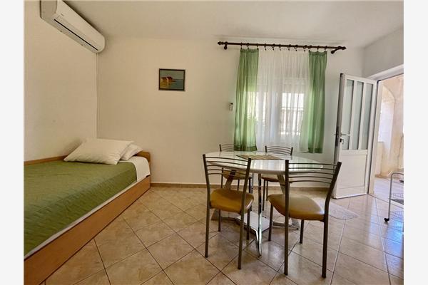 Apartment A1, for 4 persons
