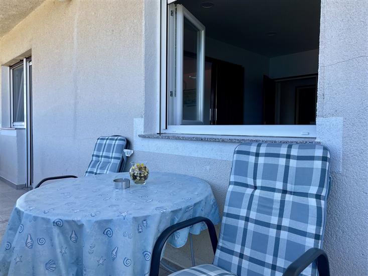 Apartment A2, for 4 persons