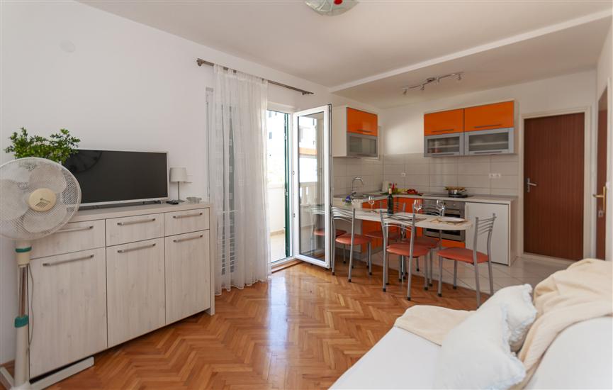 Apartment A3, for 6 persons