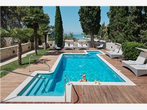 Villa Diocletian's palace Supetar - Insel Brac, Größe 750,00 m2, Privatunterkunft mit Pool, Luftlinie bis zum Meer 20 m