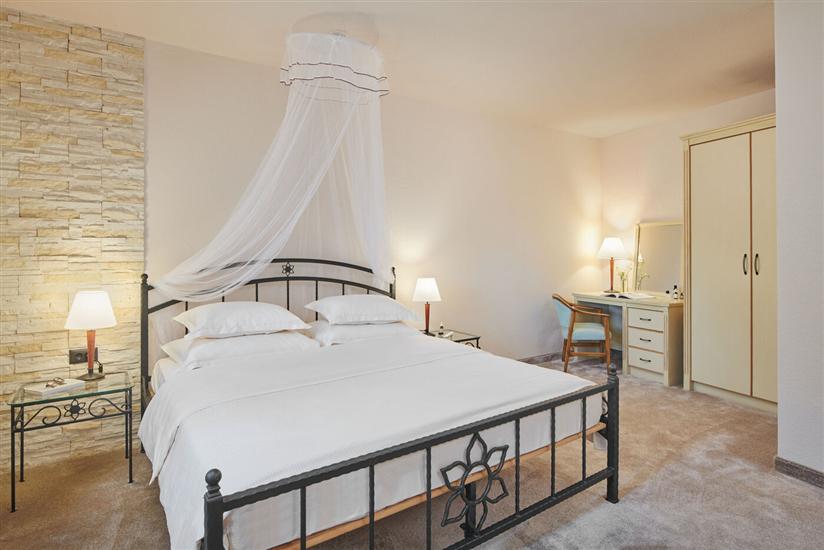 House K1, for 14 persons