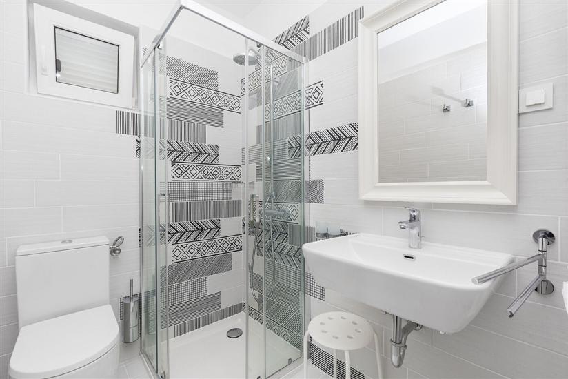 House K1, for 12 persons