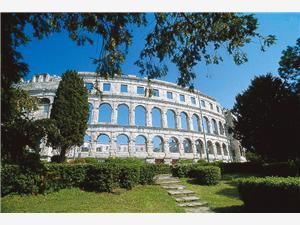 Pula-roman-amphitheater