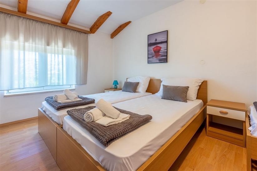 Apartment A1, for 6 persons