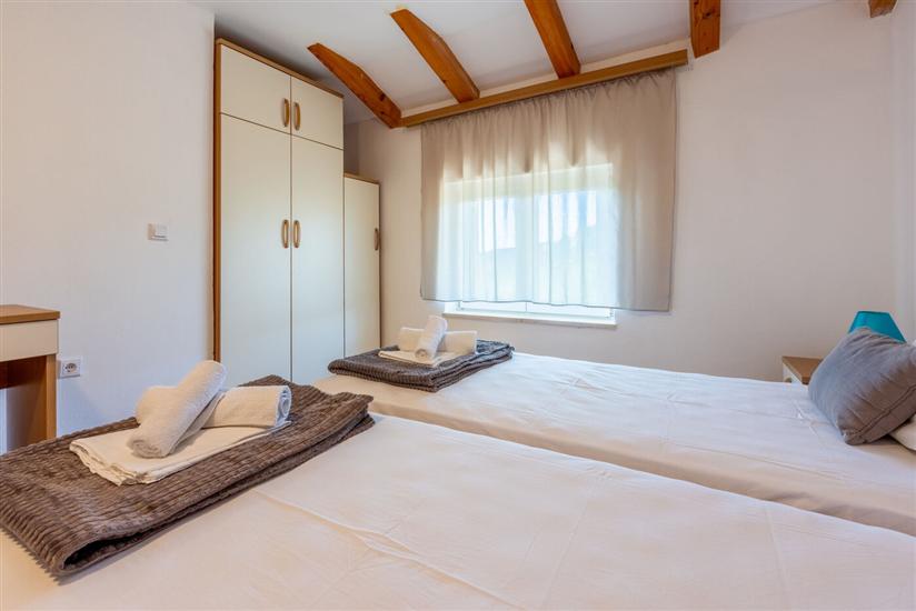 Apartment A1, for 6 persons