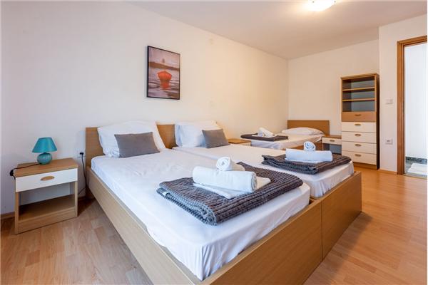 Apartment A1, for 6 persons