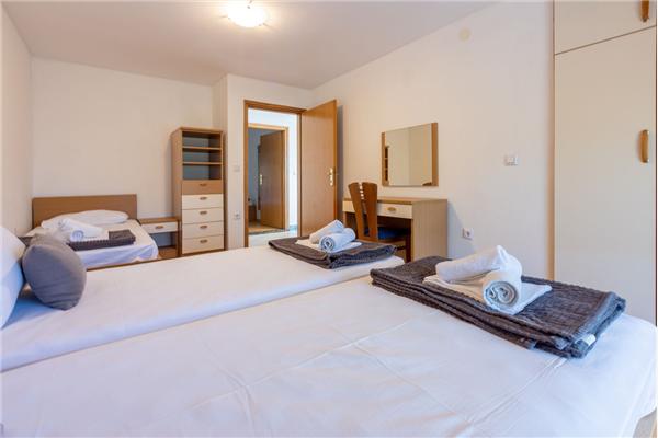 Apartment A1, for 6 persons