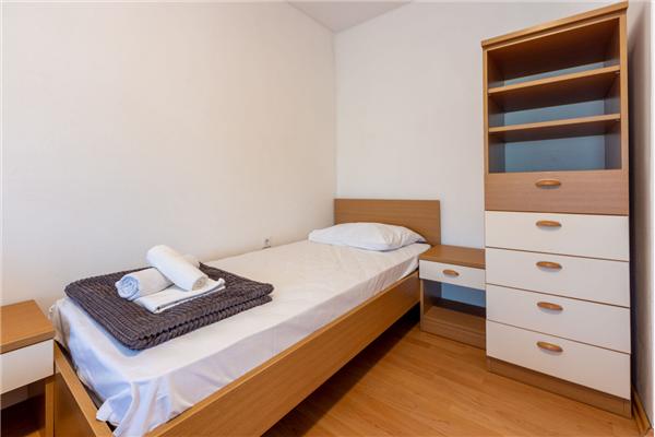 Apartment A1, for 6 persons