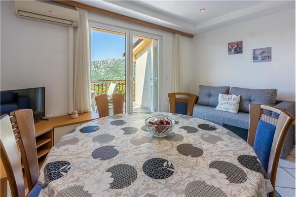 Apartment A1, for 6 persons