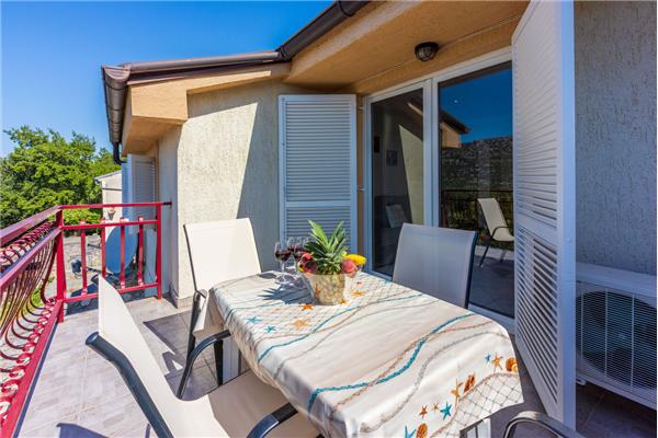 Apartment A1, for 6 persons